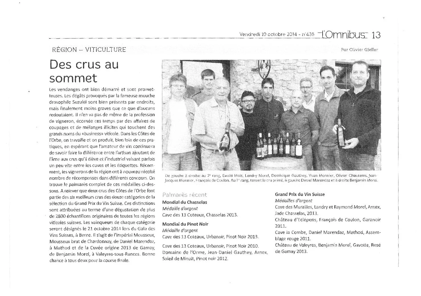 Article de presse consacré aux distinctions remportées par les vins des Côtes de l'Orbe lors de plusieurs concours viticoles, avec une photographie des vignerons récompensés, dont Olivier Chautems, Yvan Monnier, Benjamin Morel et Jean-Jacques Monnier.