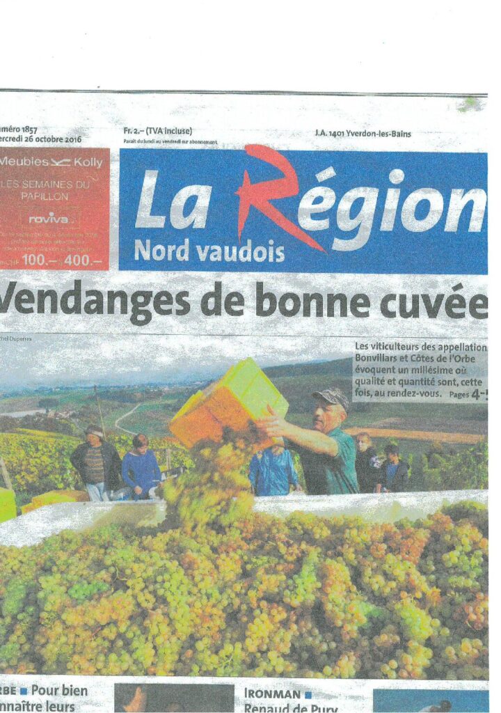 Une de La Région Nord vaudois consacrée aux vendanges 2016, illustrée par une photographie de vignerons récoltant le raisin dans les vignes des Côtes de l'Orbe.